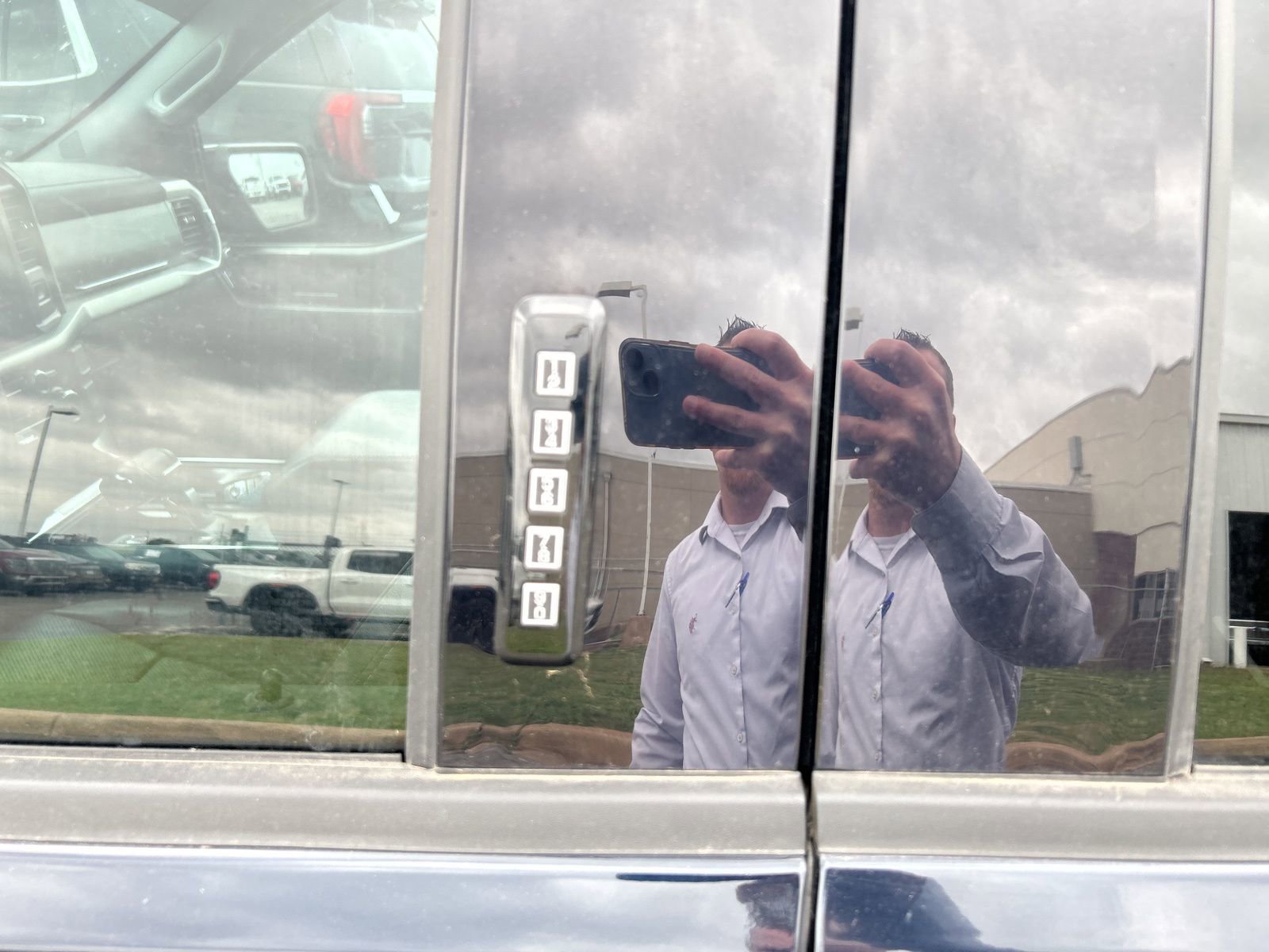 Used 2022 Ford F150 Lariat image 10