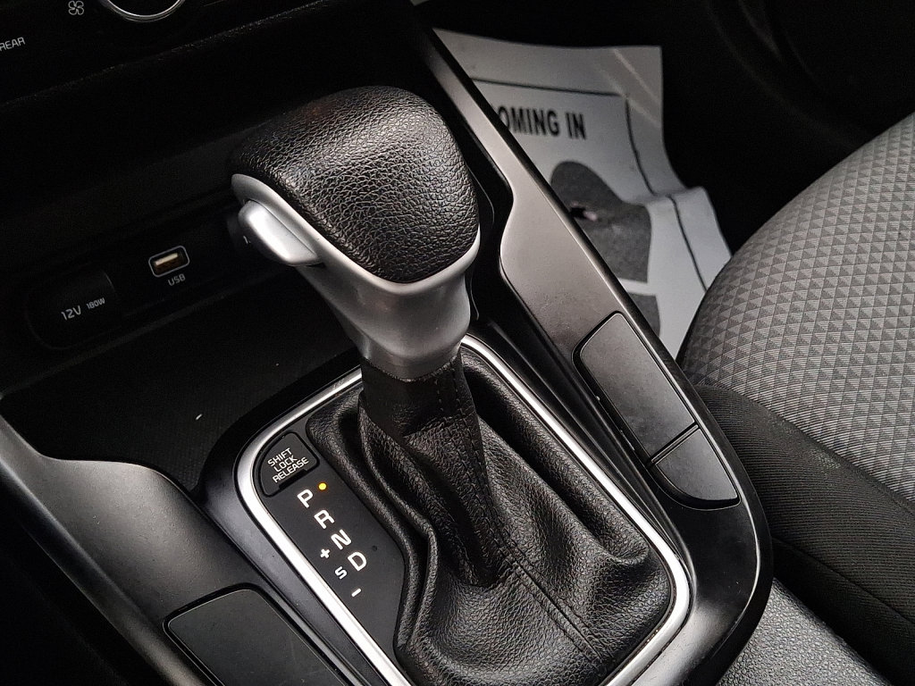 Used 2023 Kia Soul LX image 29