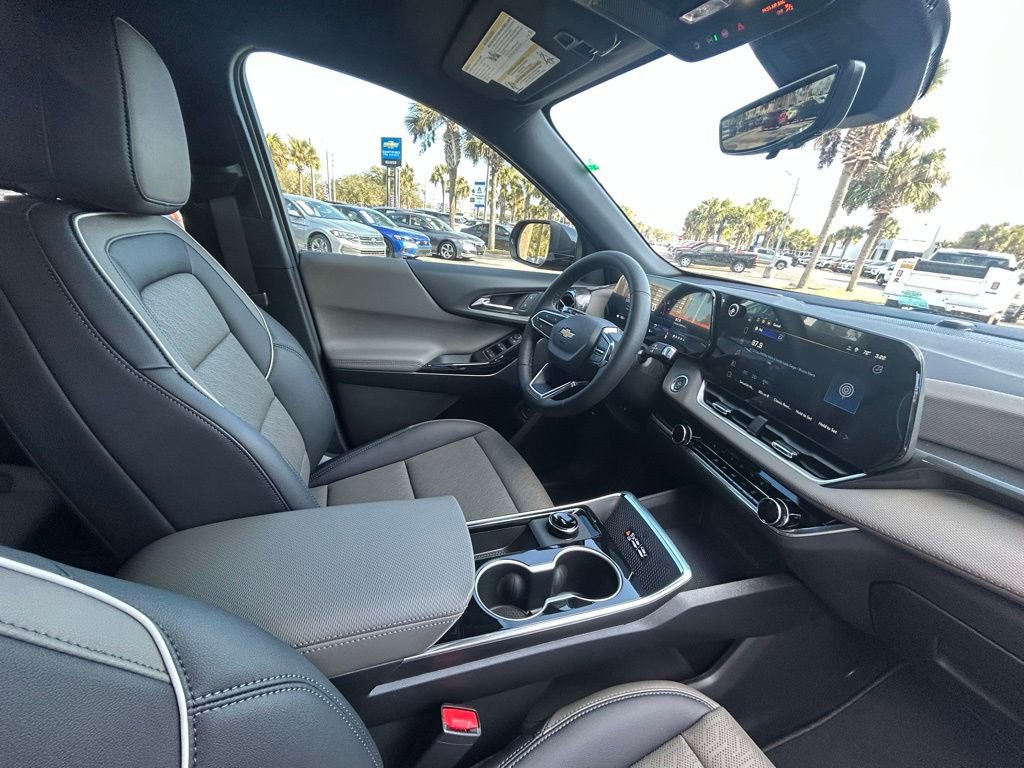 New 2026 Chevrolet Equinox LT w/ Convenience Package II image 23