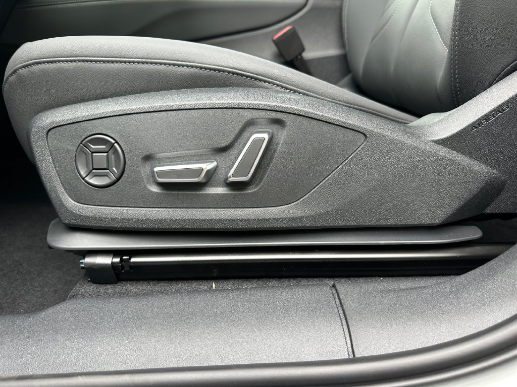 New 2026 Audi Q3 quattro 2.0T AWD/4WD image 18