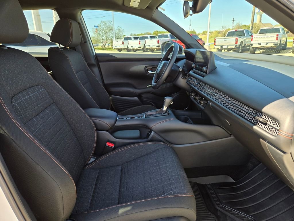 Used 2024 Honda HR-V Sport image 25