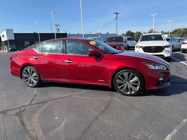Used 2019 Nissan Altima 2.0 Edition One FWD image 4