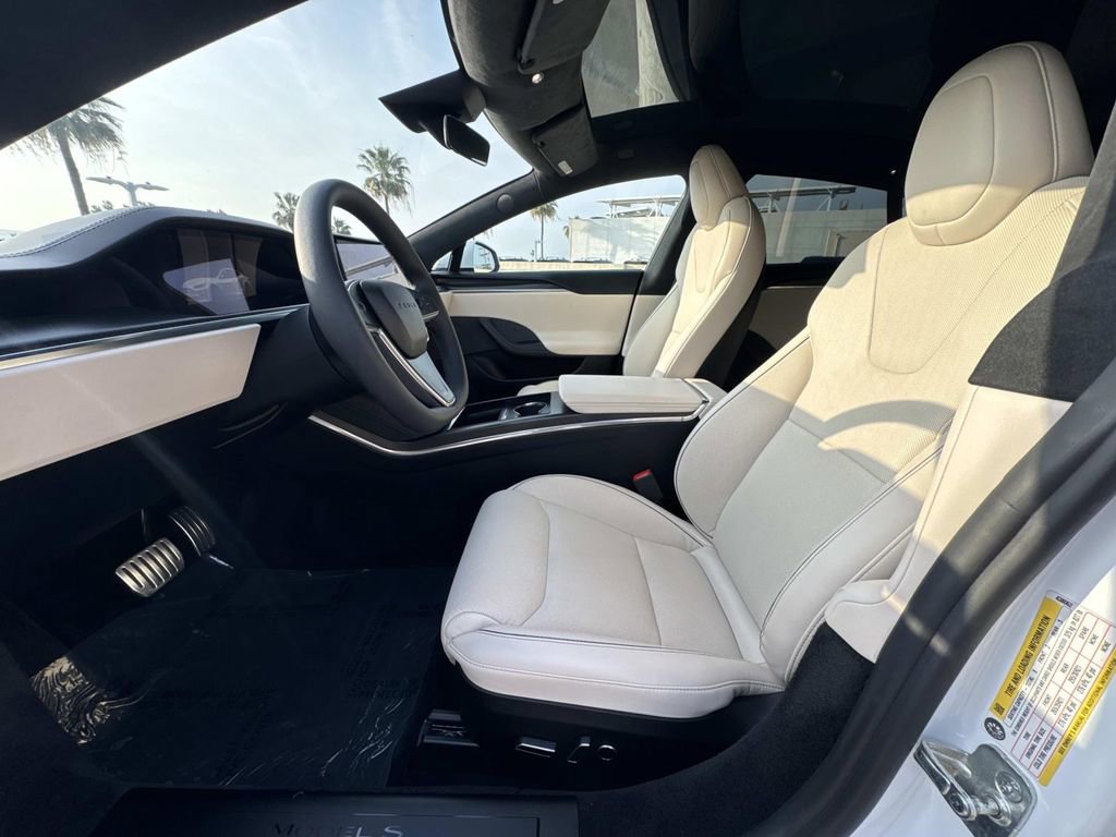 Used 2021 Tesla Model S Plaid image 15