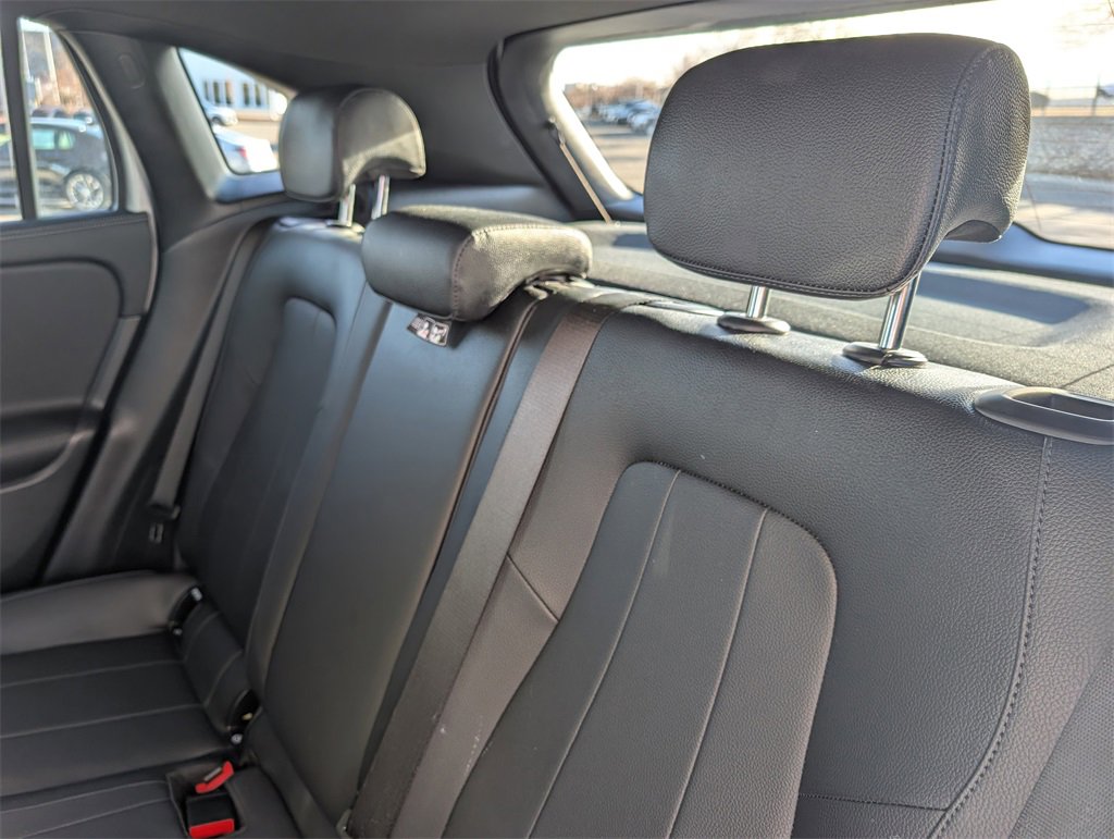 Used 2022 Mercedes-Benz GLA 250 4MATIC image 17