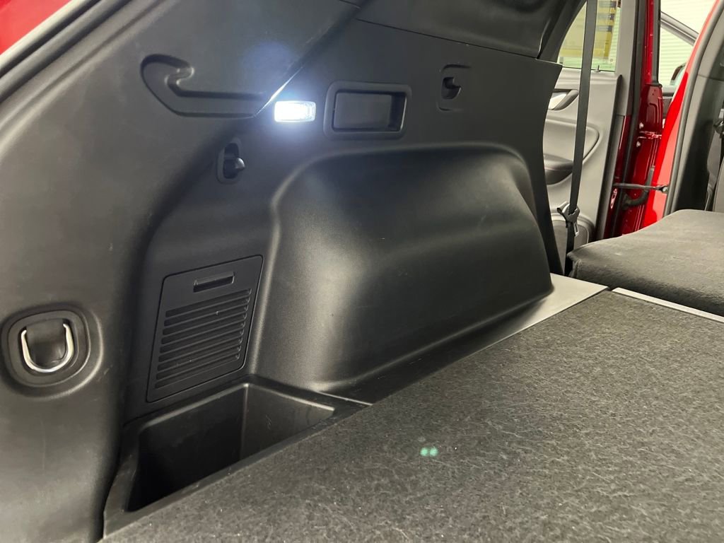 Used 2025 Chevrolet Blazer RS image 31