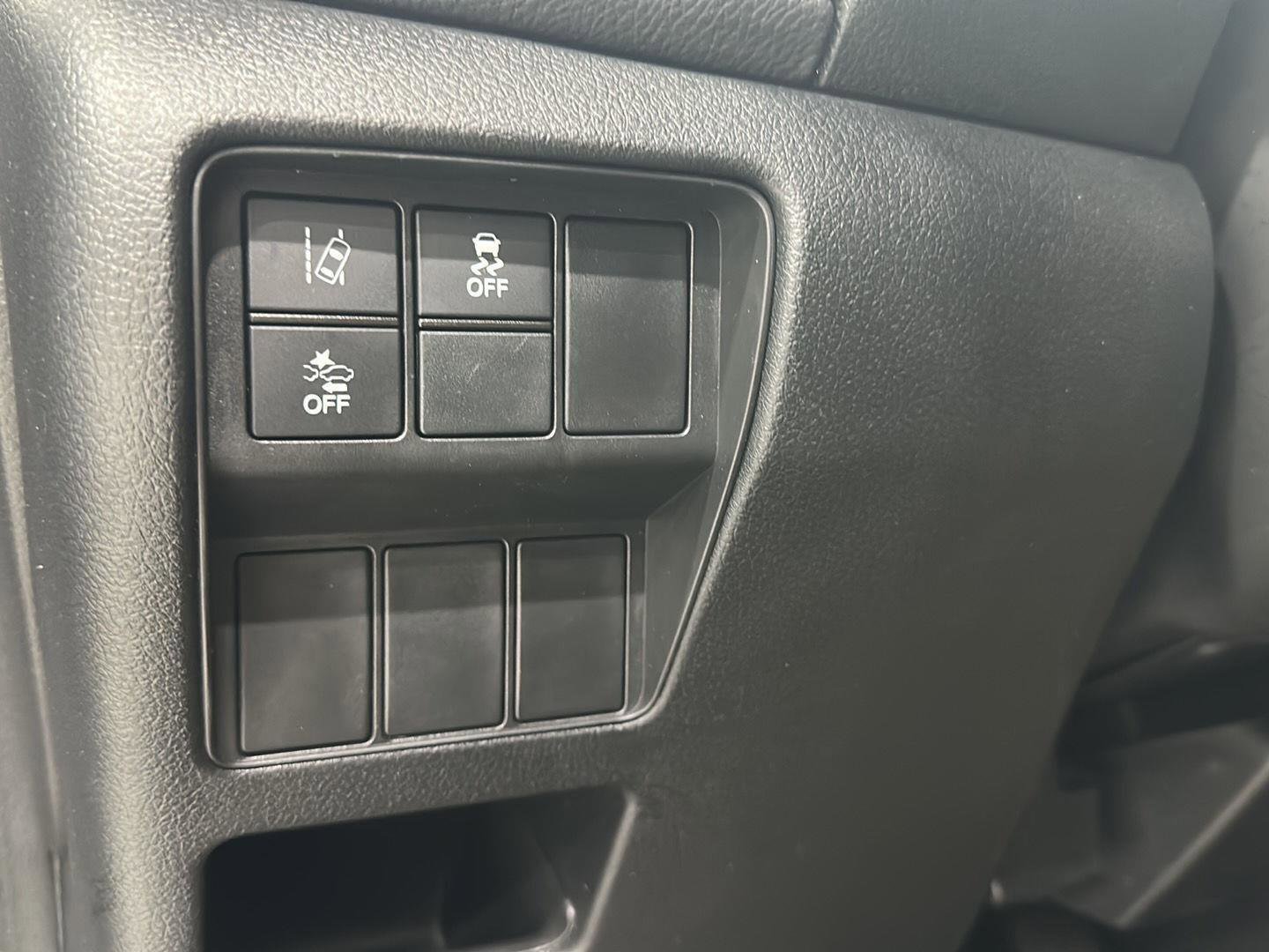 Used 2020 Honda CR-V LX image 15