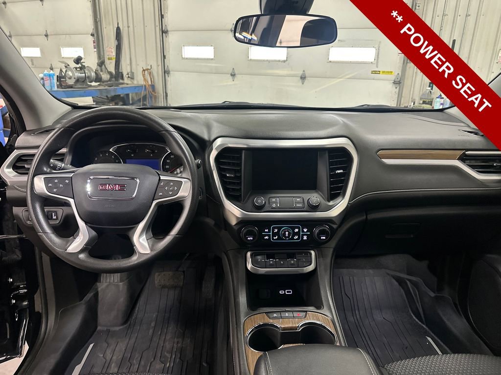 Used 2023 GMC Acadia SLE w/ Driver Convenience Package image 16