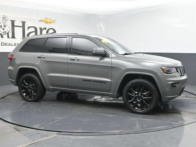 Used 2021 Jeep Grand Cherokee Laredo X AWD/4WD image 1