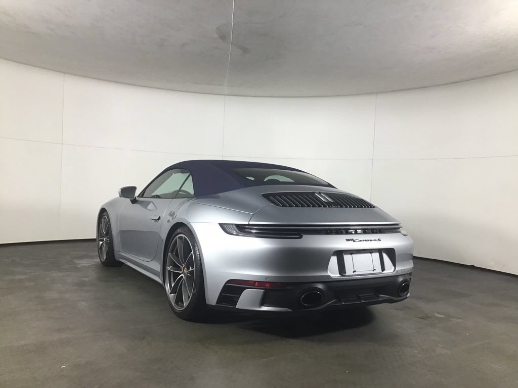 Certified 2022 Porsche 911 Carrera 4S AWD/4WD image 3