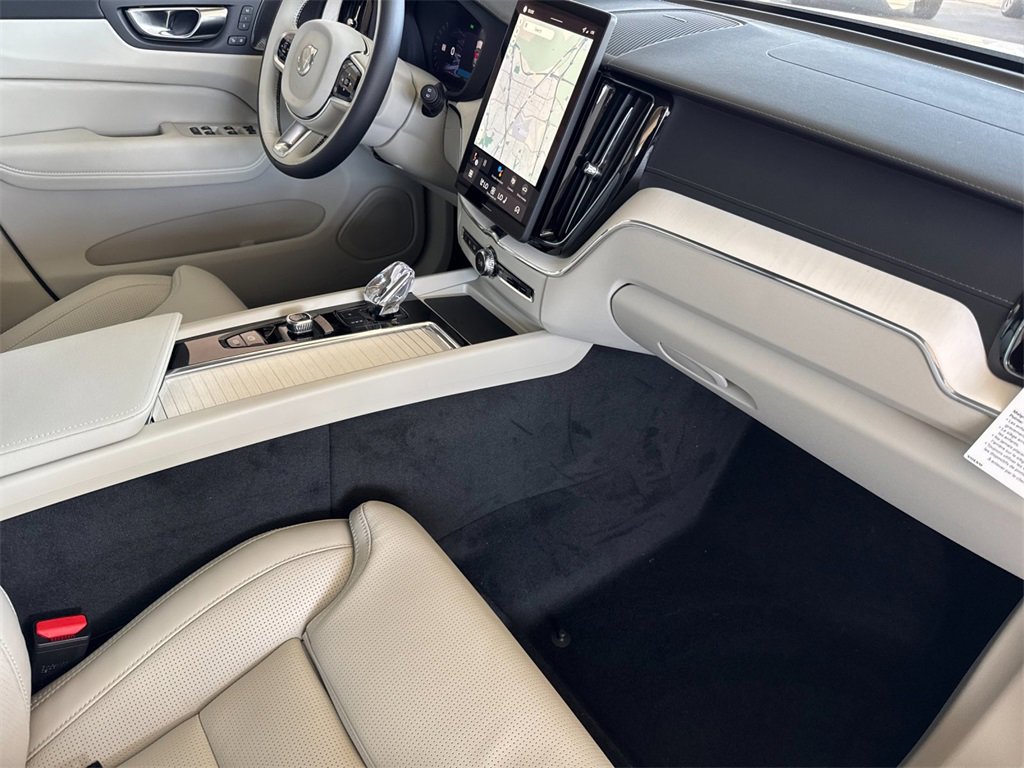 New 2026 Volvo XC60 B5 Ultra w/ Climate Package PRO image 15