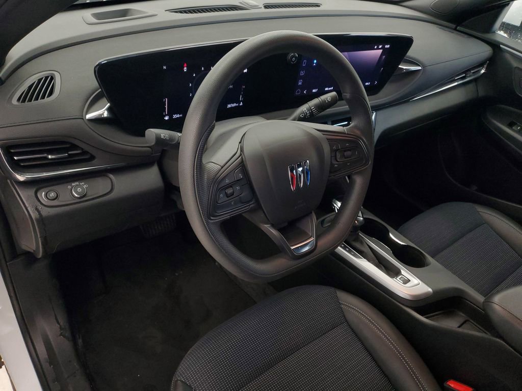 Used 2025 Buick Envista Preferred image 11
