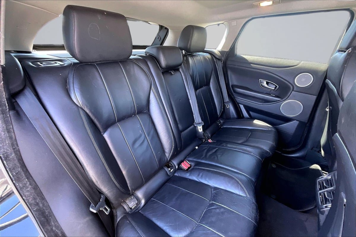 Used 2017 Land Rover Range Rover Evoque SE AWD/4WD image 27