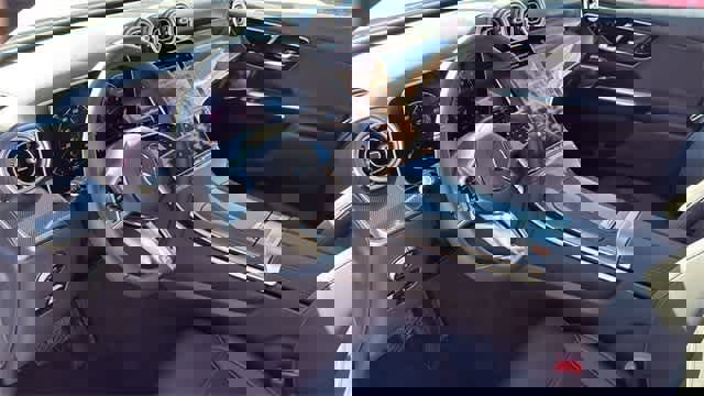 Certified 2025 Mercedes-Benz GLC 300 4MATIC image 52