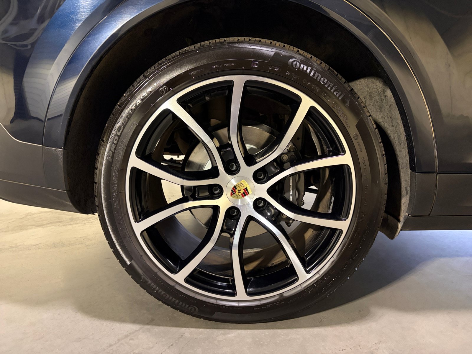 Certified 2023 Porsche Cayenne AWD/4WD image 21