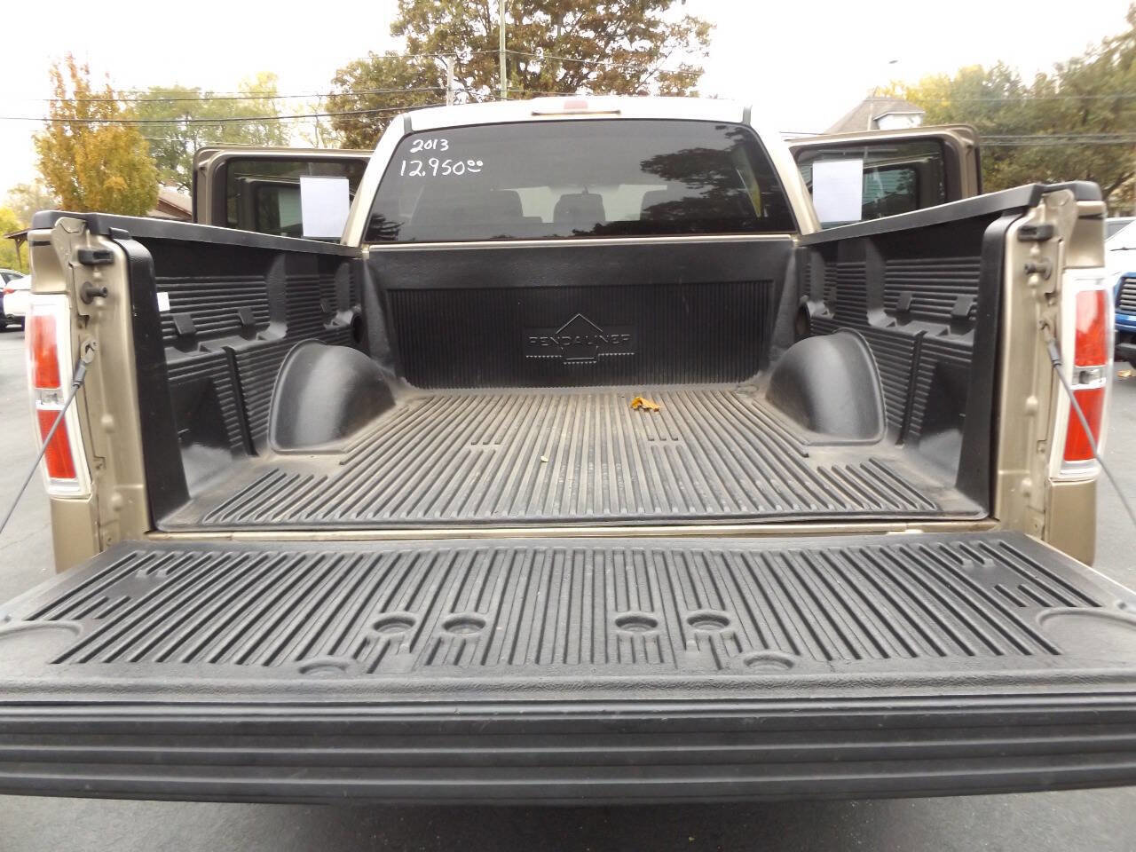 Used 2013 Ford F150 XLT w/ Mid Equipment Group image 28