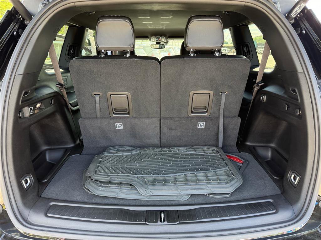 Used 2024 Jeep Grand Cherokee L Laredo AWD/4WD image 15