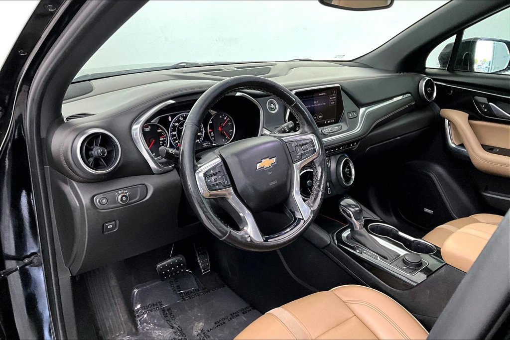 Used 2019 Chevrolet Blazer Premier w/ Sun and Wheels Package FWD image 16