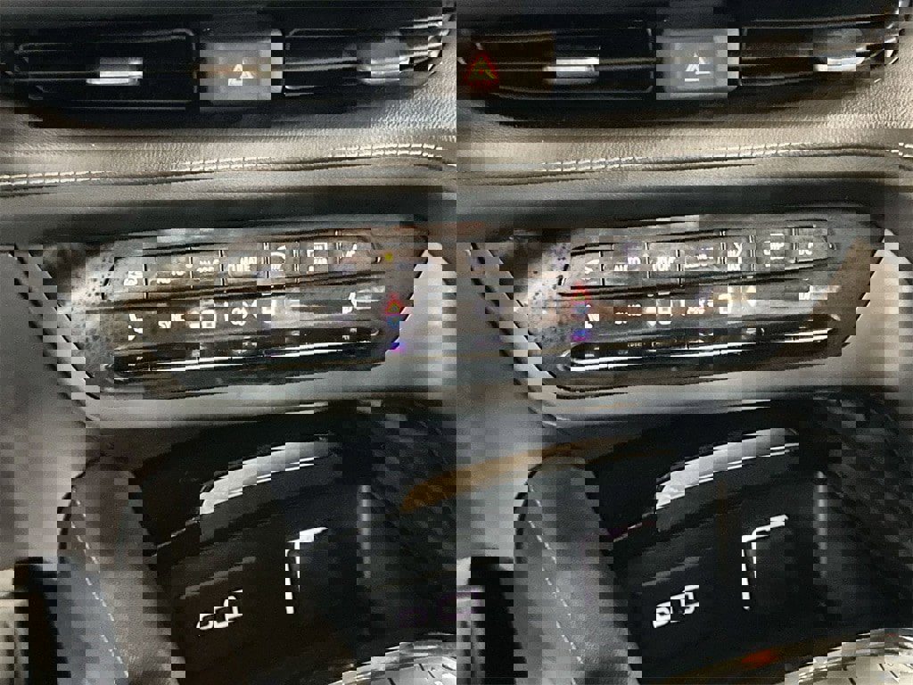 Used 2023 Buick Envision Preferred image 21