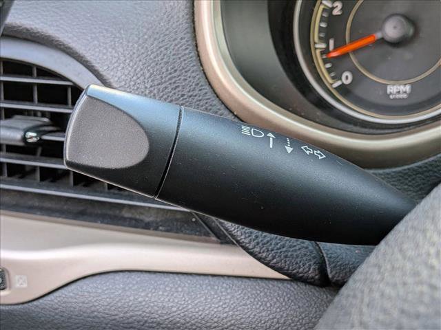 Used 2015 Jeep Cherokee Latitude w/ Comfort/Convenience Group image 10