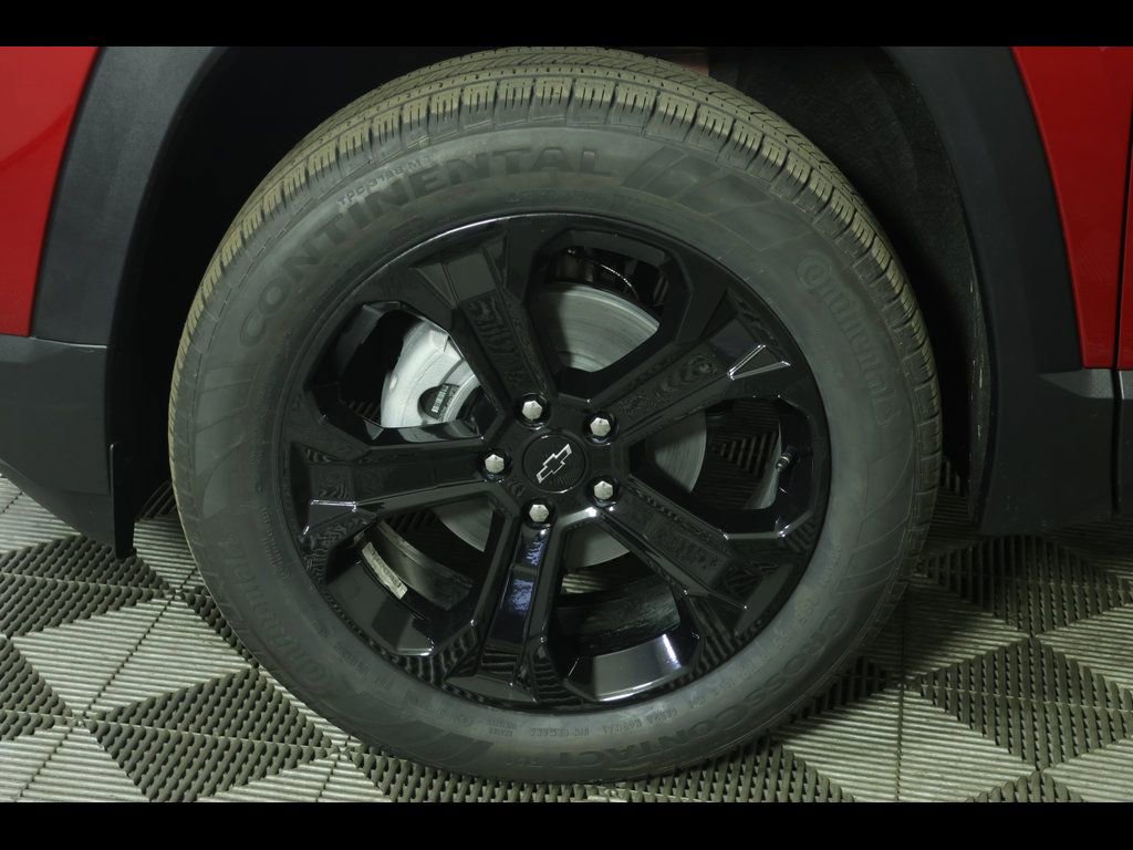 New 2026 Chevrolet Equinox LT w/ Midnight Edition image 13