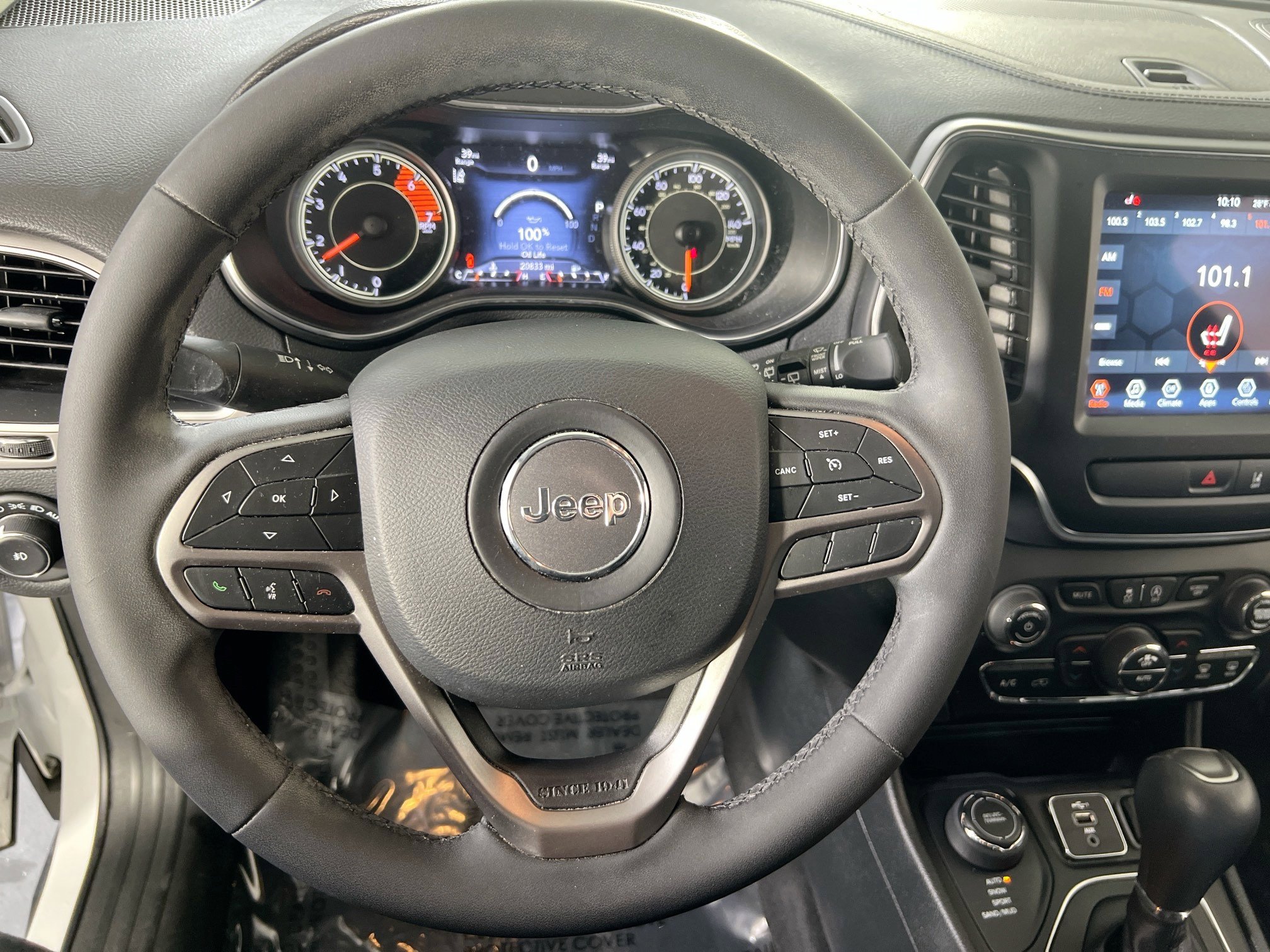 Used 2022 Jeep Cherokee Latitude Lux AWD/4WD image 11