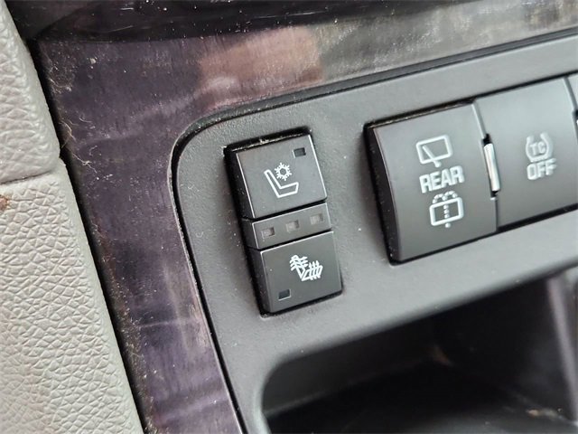 Used 2017 Buick Enclave Premium w/ Experience Buick Package image 26