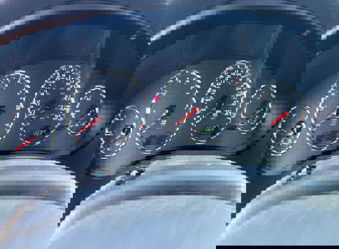 Used 2001 Chrysler Concorde LXi image 10