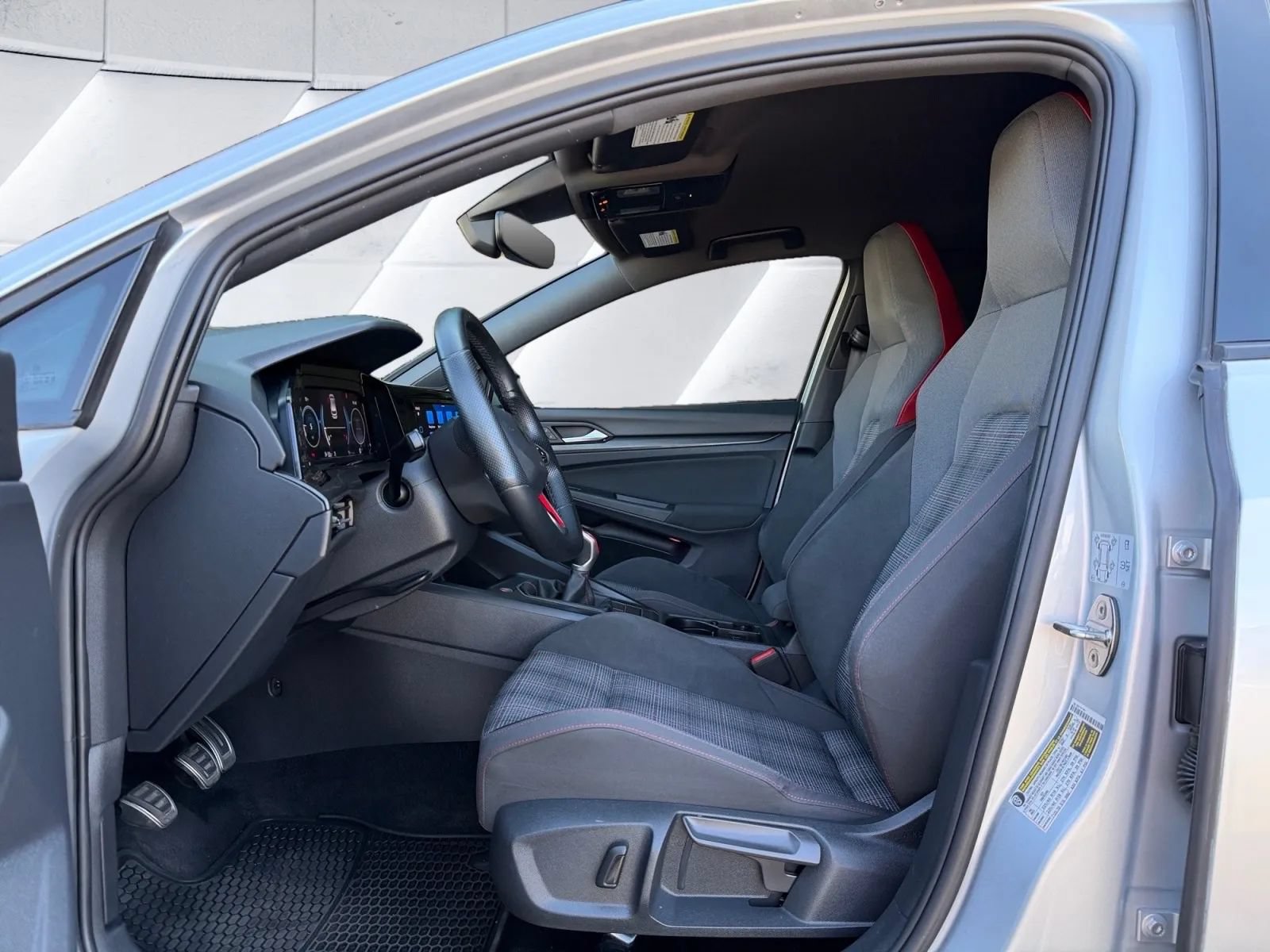 Used 2022 Volkswagen GTI S FWD image 9