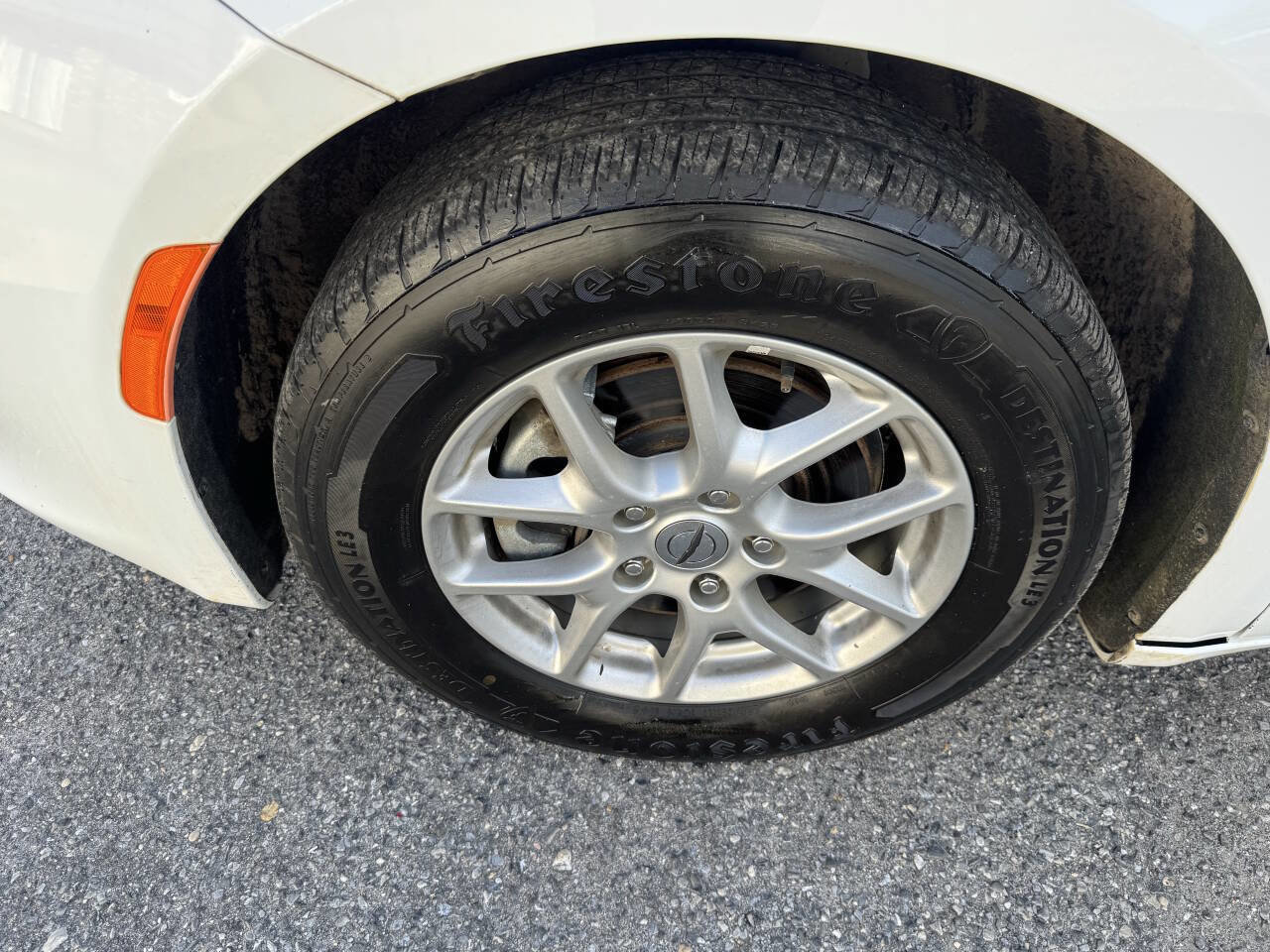 Used 2022 Chrysler Voyager LX image 29