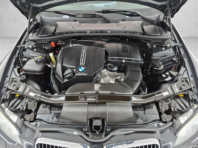 Used 2013 BMW 335i Convertible RWD image 24