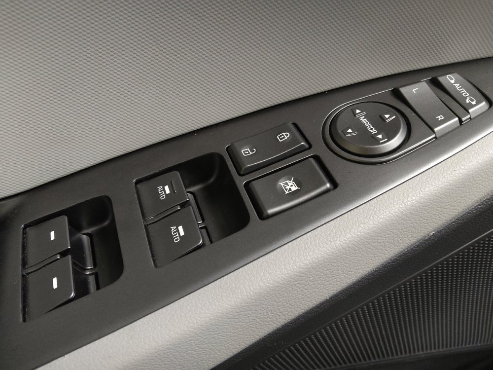Used 2020 Hyundai Ioniq Limited FWD image 27