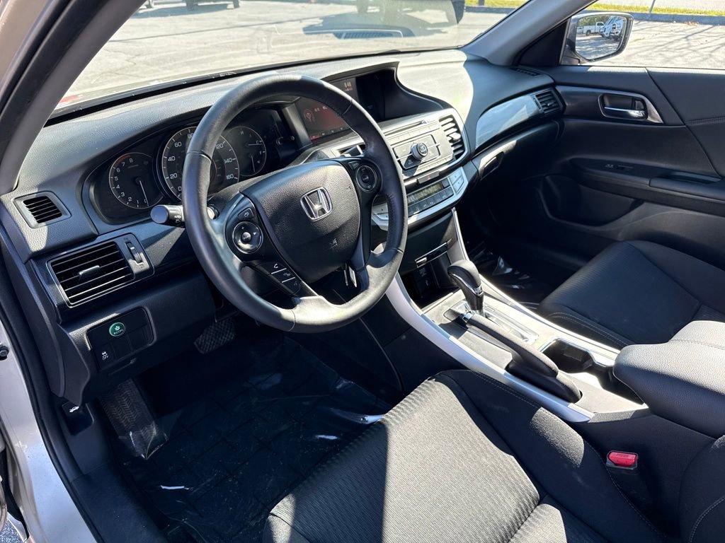 Used 2015 Honda Accord Sport image 11
