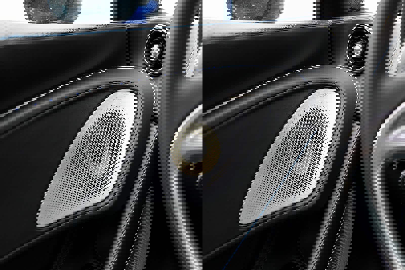 New 2025 McLaren GTS image 27