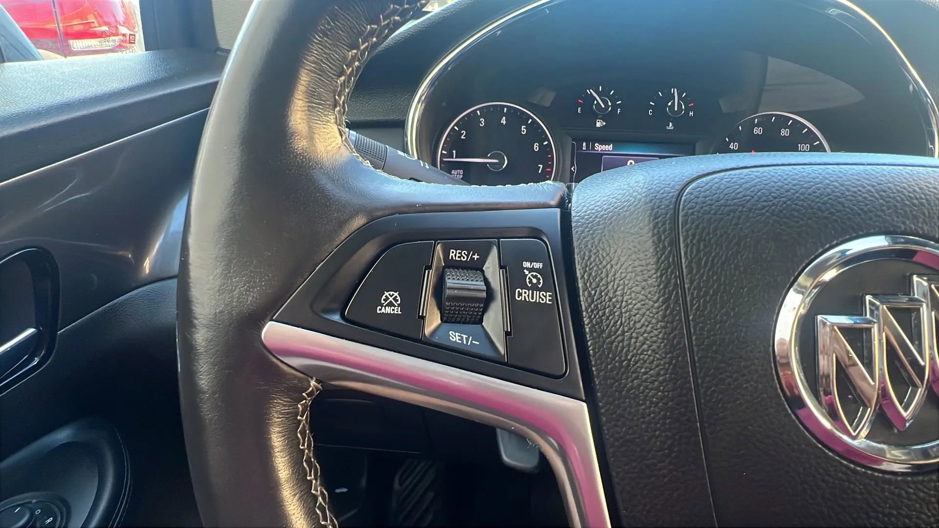 Used 2019 Buick Encore Essence FWD image 15
