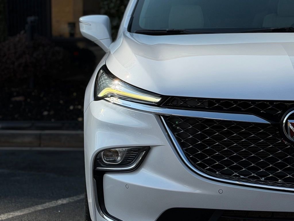 Used 2023 Buick Enclave Avenir w/ Trailering Package, 5000 lbs. image 4