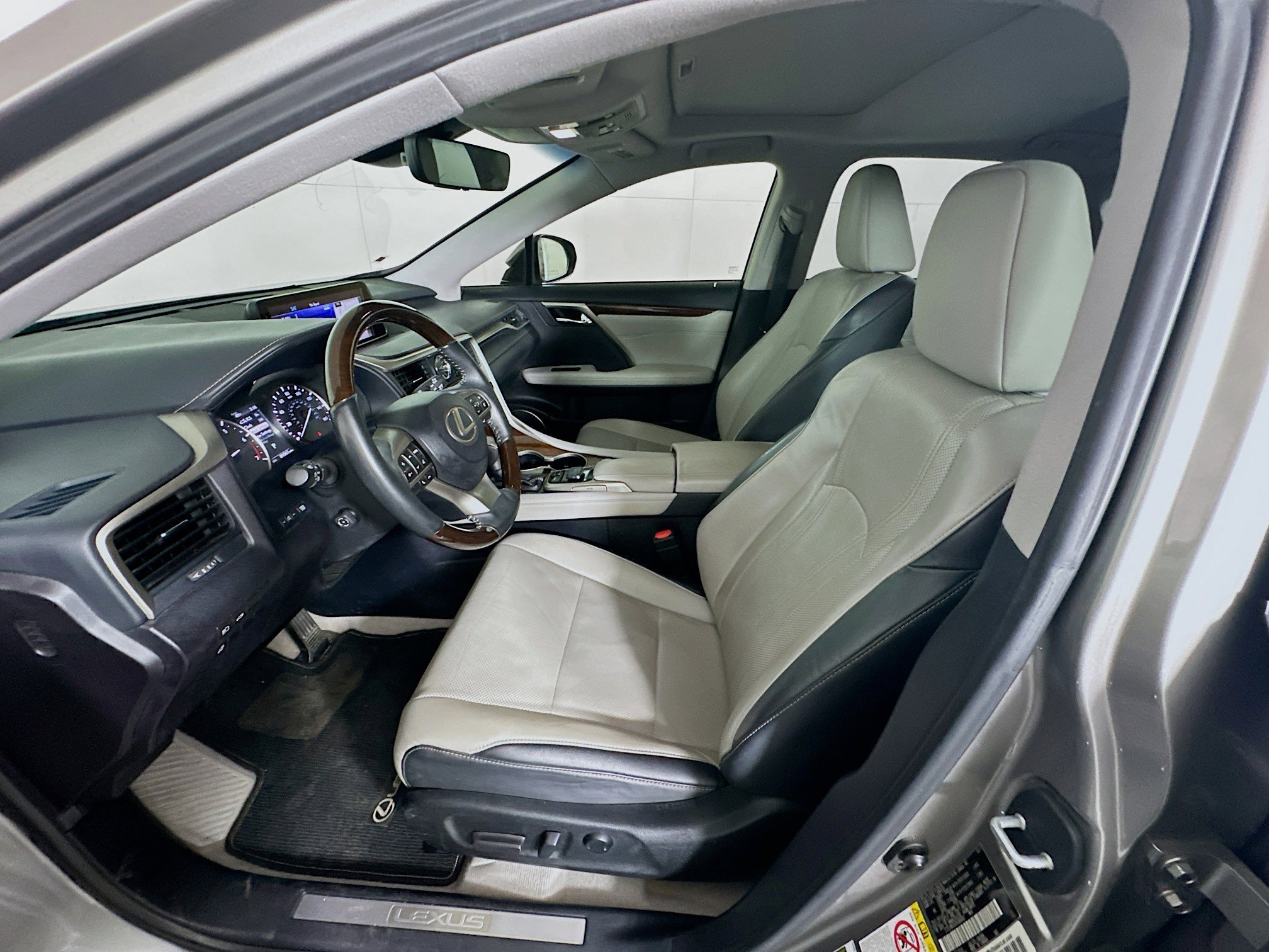 Used 2017 Lexus RX 350 RX 350 w/ Premium Package image 13