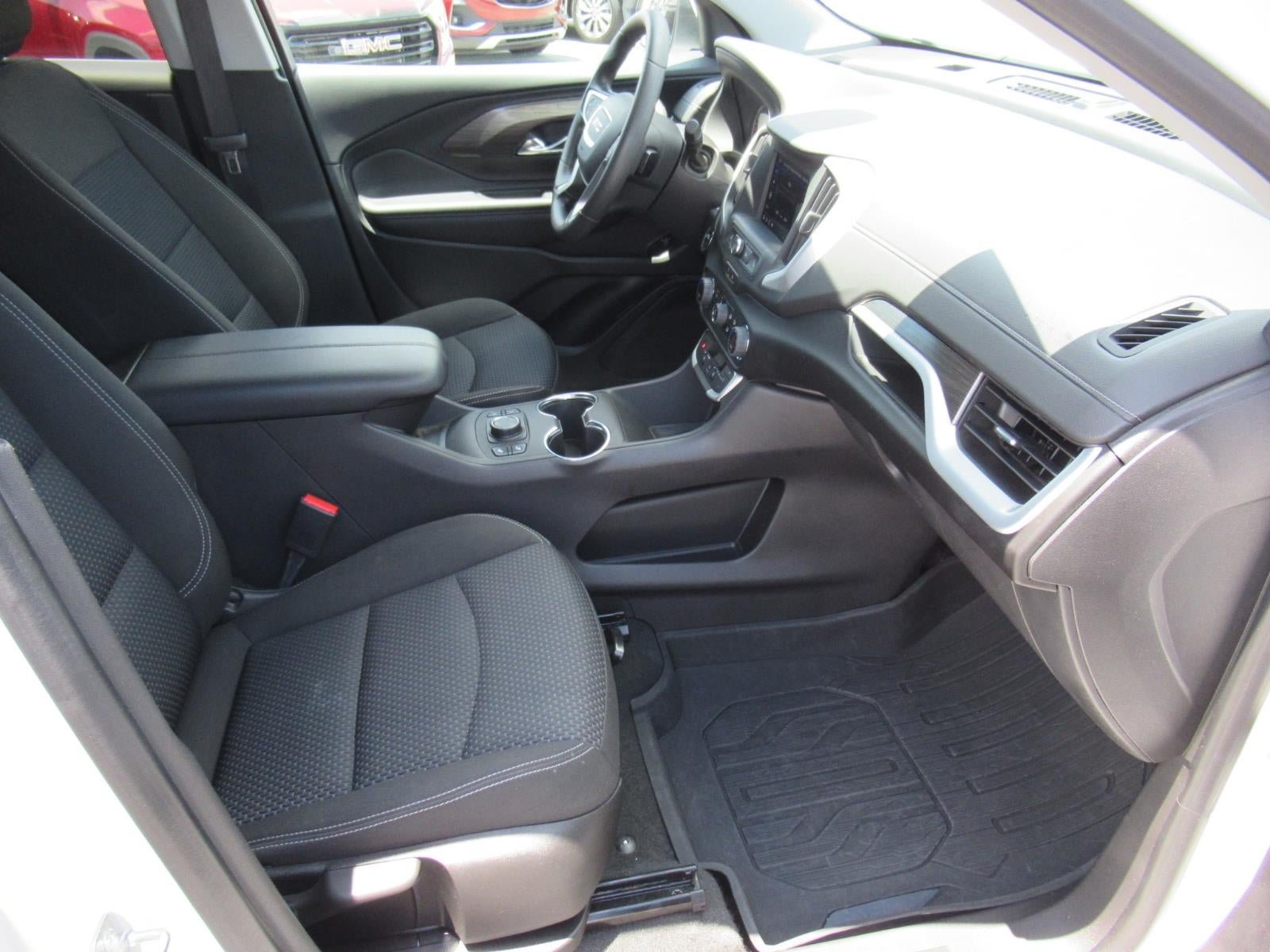 Used 2024 GMC Terrain SLE w/ Driver Convenience Package AWD/4WD image 10