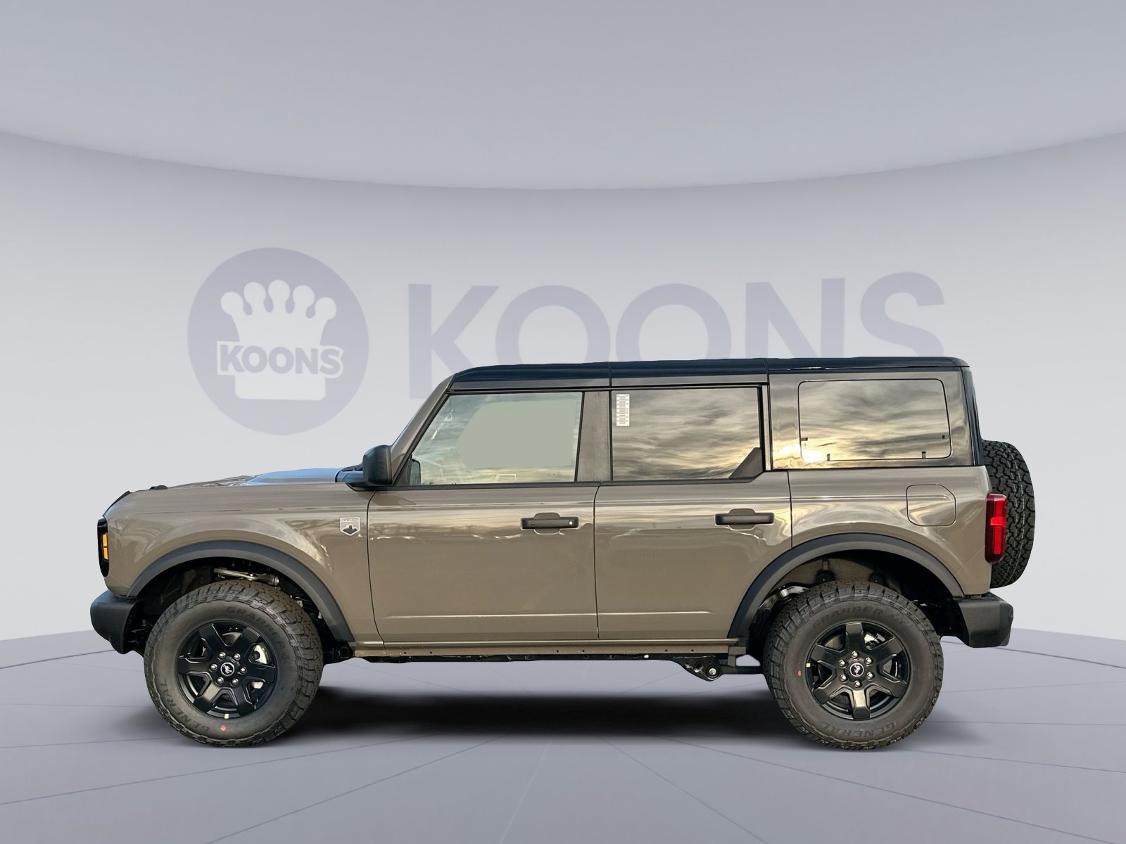 New 2025 Ford Bronco Big Bend image 2