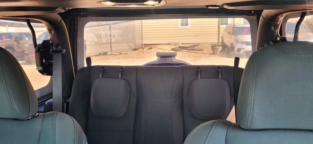 Used 2022 Jeep Wrangler Sport AWD/4WD image 10