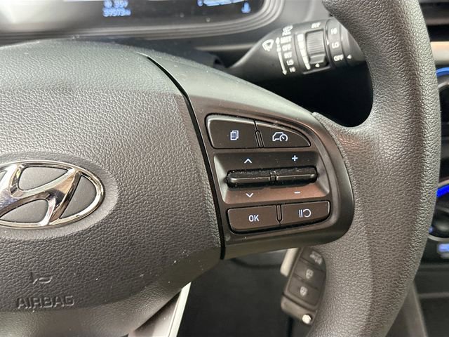 Used 2024 Hyundai Venue SE image 20