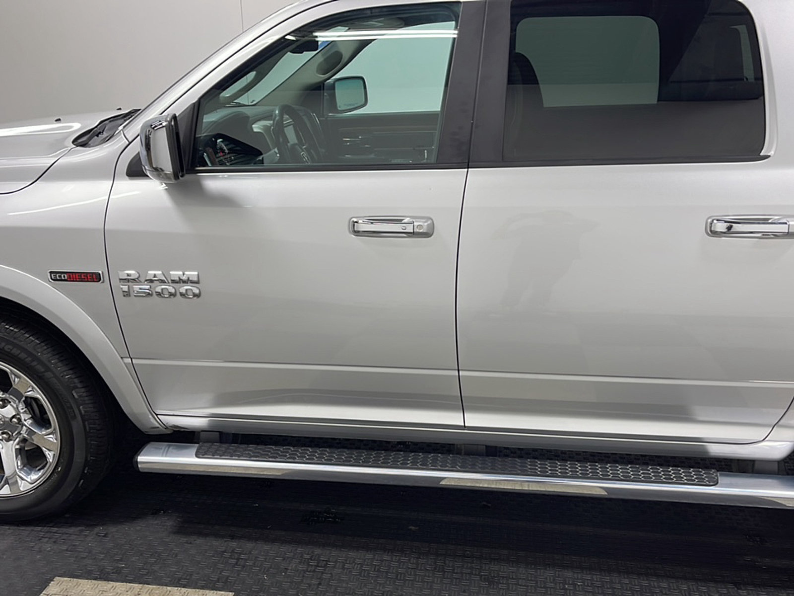 Used 2017 RAM 1500 Laramie w/ Convenience Group AWD/4WD image 15
