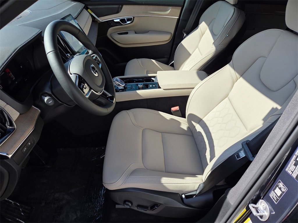 New 2026 Volvo XC90 T8 Plus image 9