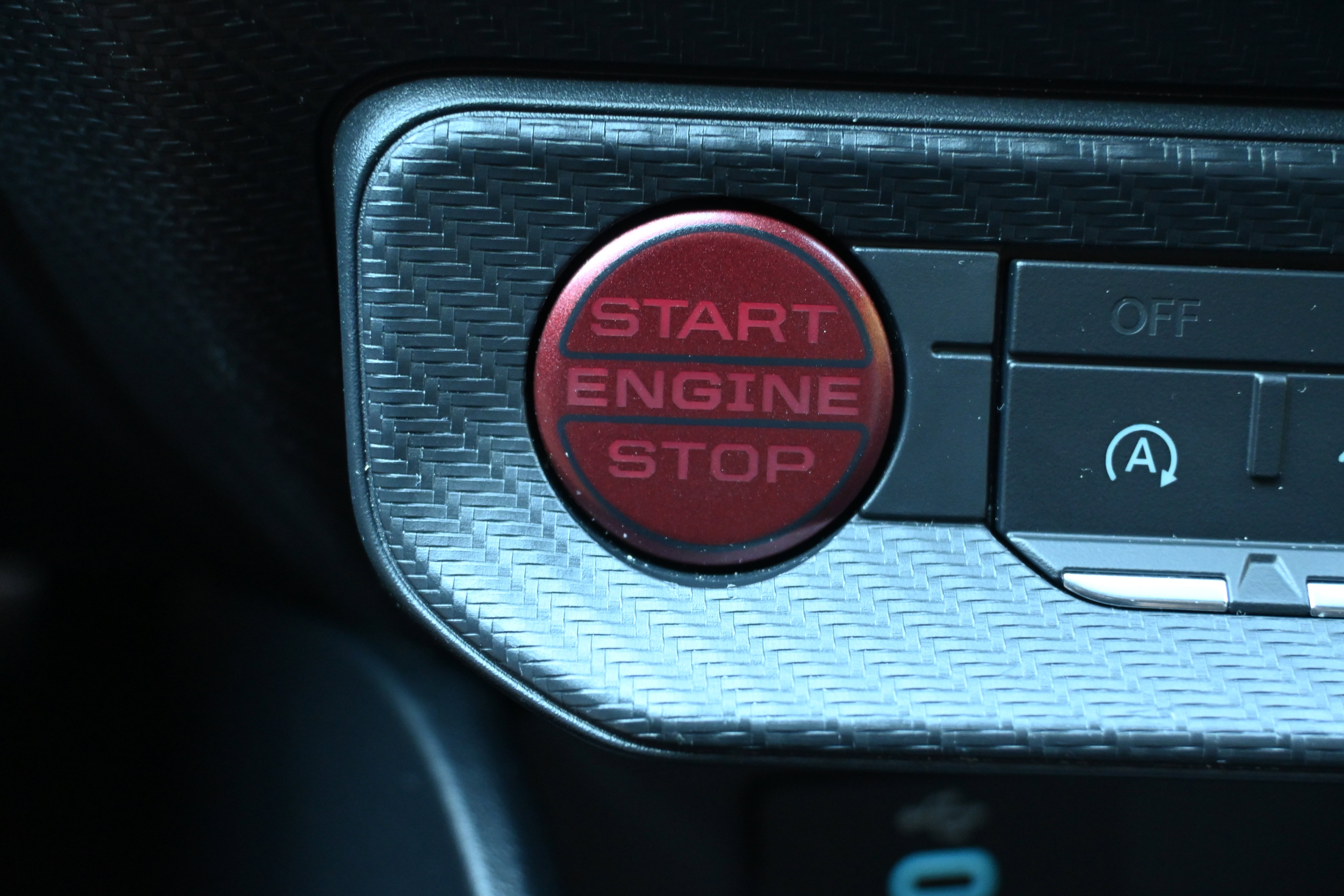 Used 2025 Ford Mustang GT Premium image 33