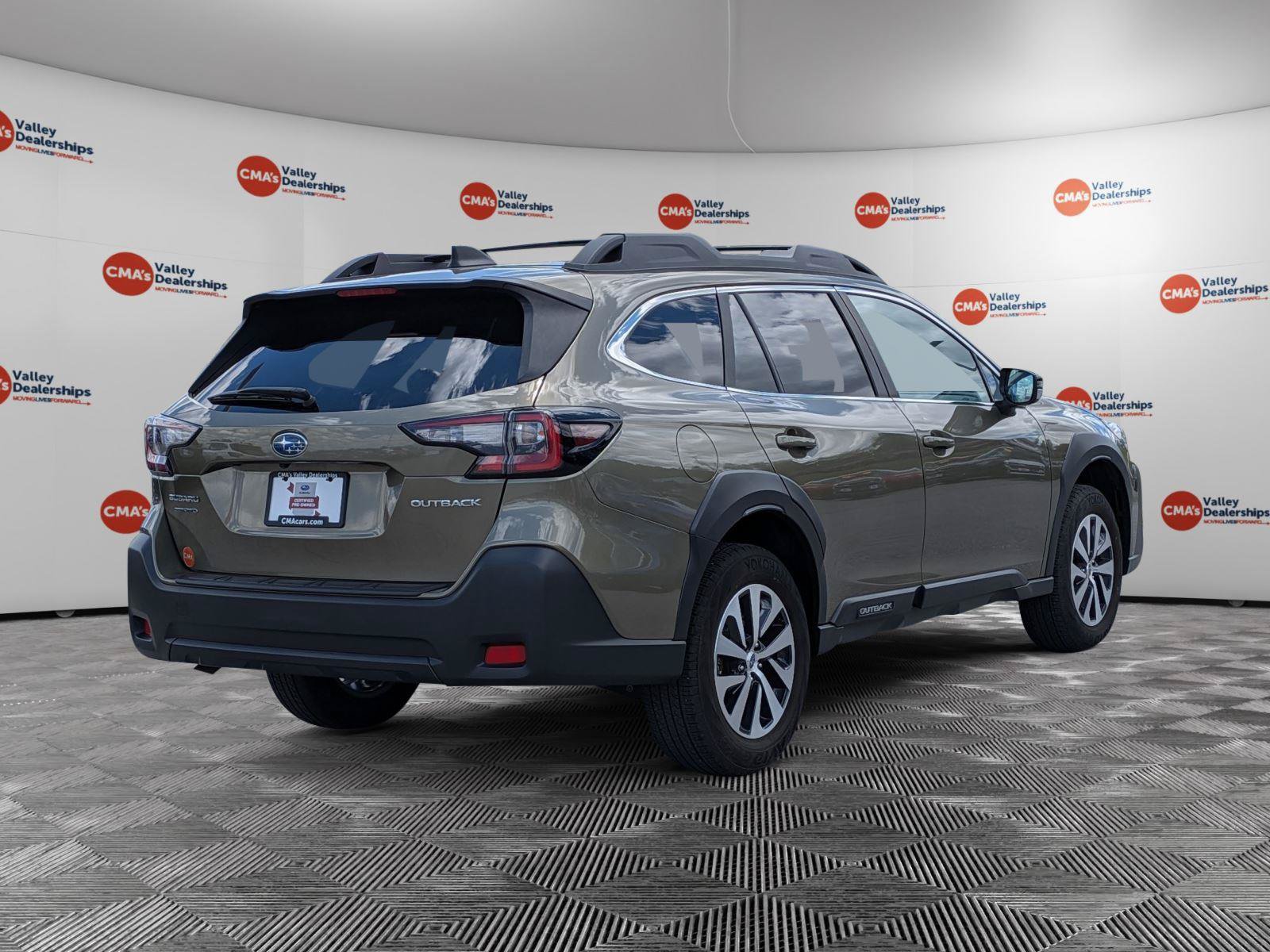 Certified 2025 Subaru Outback Premium AWD/4WD image 15