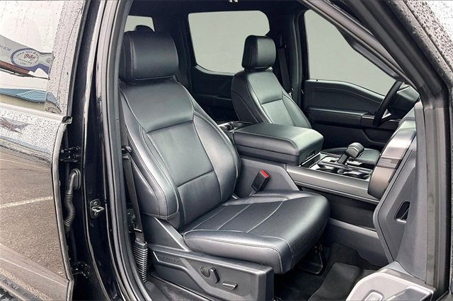 Used 2025 Ford F150 Lariat w/ Equipment Group 501A Mid image 7