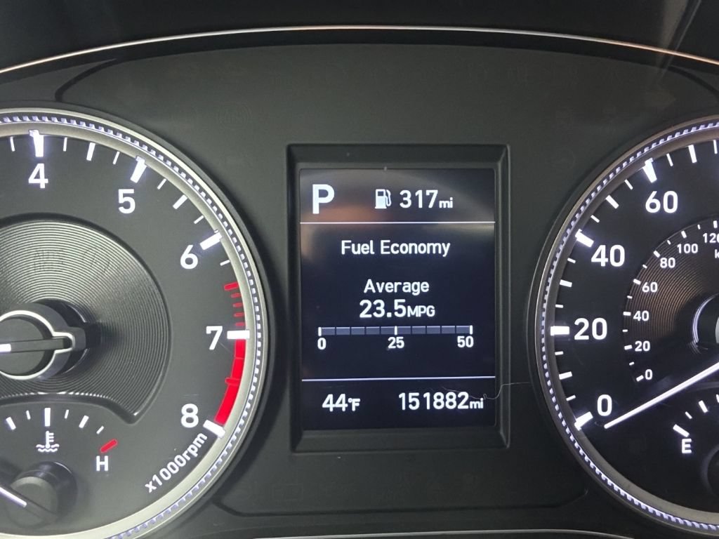 Used 2019 Hyundai Santa Fe SE AWD/4WD image 14