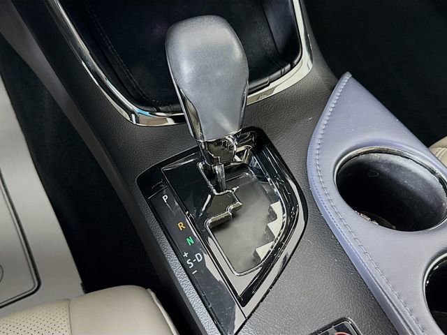 Used 2014 Toyota Avalon Limited image 17