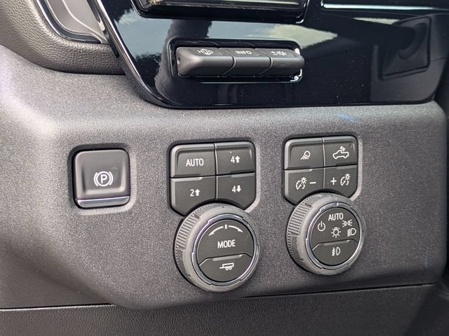 New 2026 Chevrolet Silverado 2500 ZR2 AWD/4WD image 14