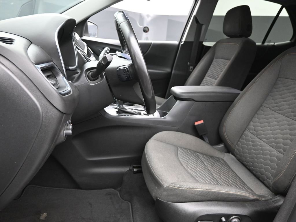 Used 2020 Chevrolet Equinox LT image 17