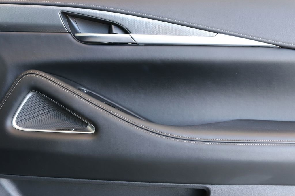 Certified 2025 INFINITI QX60 Luxe w/ Vision Package image 36